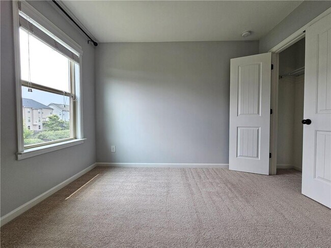Building Photo - 3218 Leyden Ct