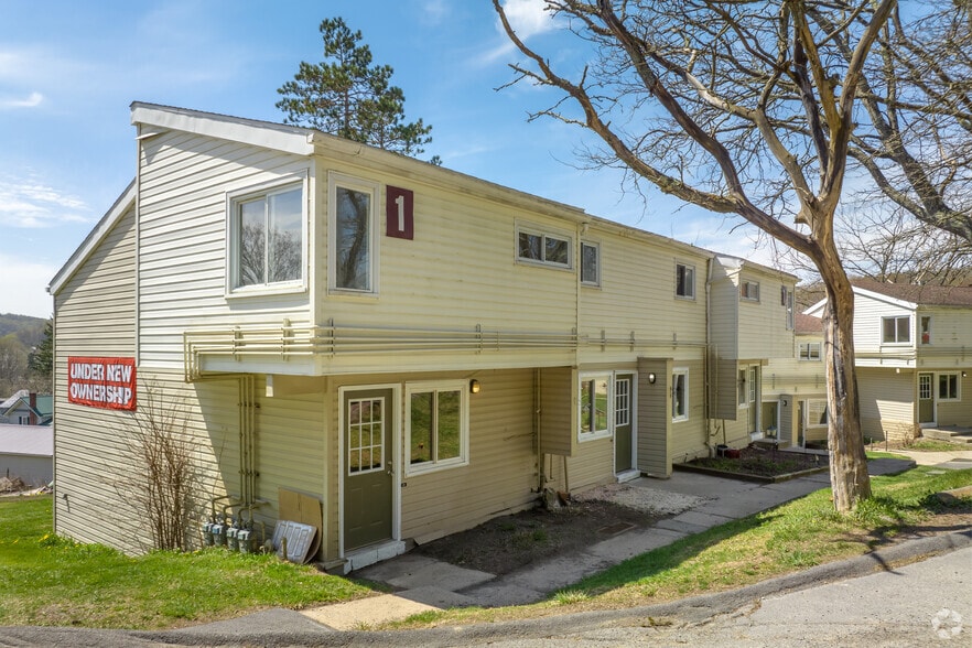 Hyman Hills 3BR and 2BR Units - Forrest Hills Apartments