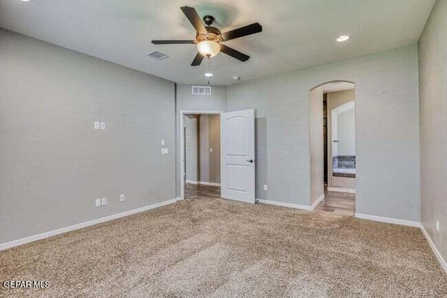 Building Photo - 13197 Hazy