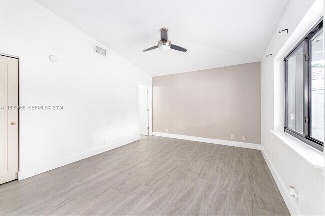 Building Photo - 11380 SW 21st St