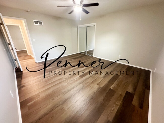 Building Photo - 1715 E T C Lea Rd