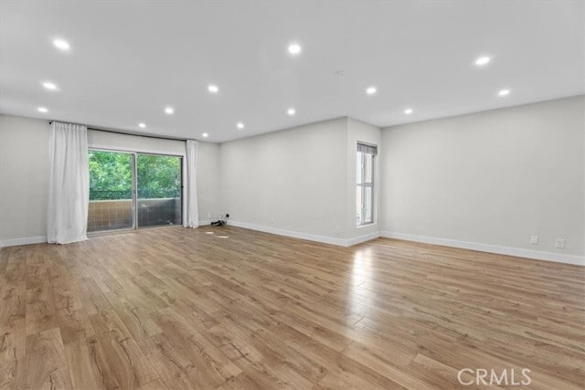 Building Photo - 6752 Hillpark Dr