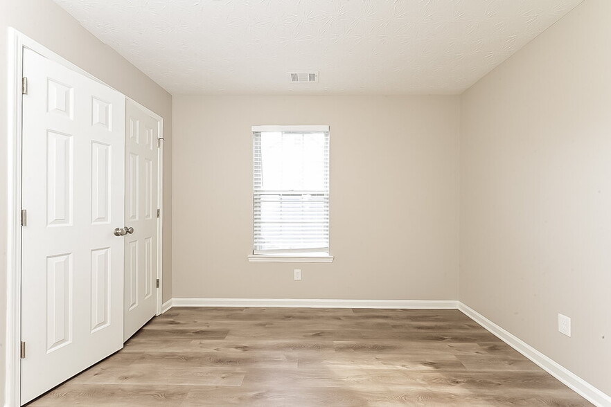 Building Photo - 1780 Bennett Dr