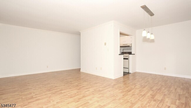 Building Photo - 100 Pierson Miller Dr