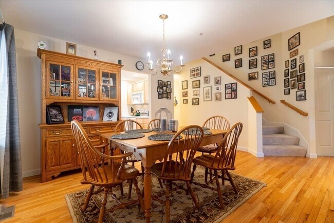 Building Photo - 68 Village Dr