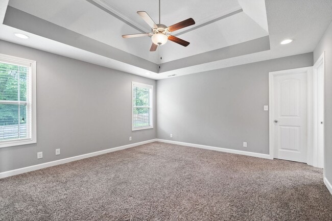 Building Photo - Gorgeous Single-Family with a Bonus Room & Large Fenced Backyard!