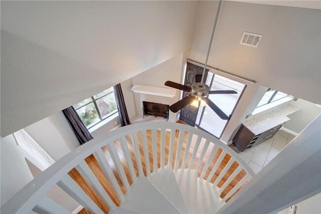 Building Photo - 2500 Burleson Rd