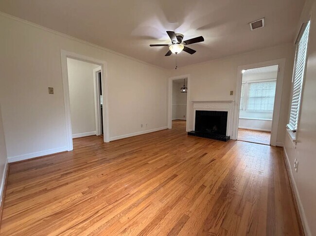 Building Photo - 383 Deering Rd NW