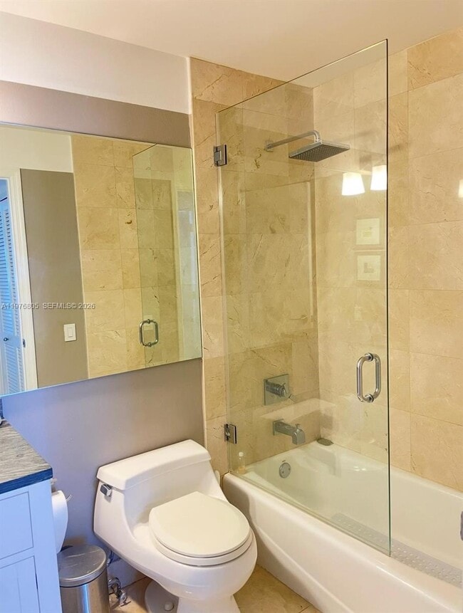 Building Photo - 888 Brickell Key Dr