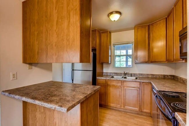 Building Photo - 720 City Park Ave