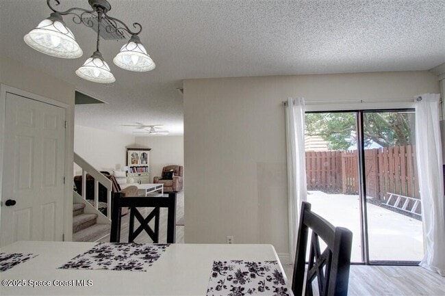 Building Photo - 1717 Patty Cir NE