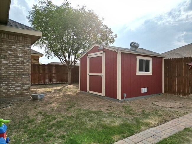Building Photo - 7305 Bellini St