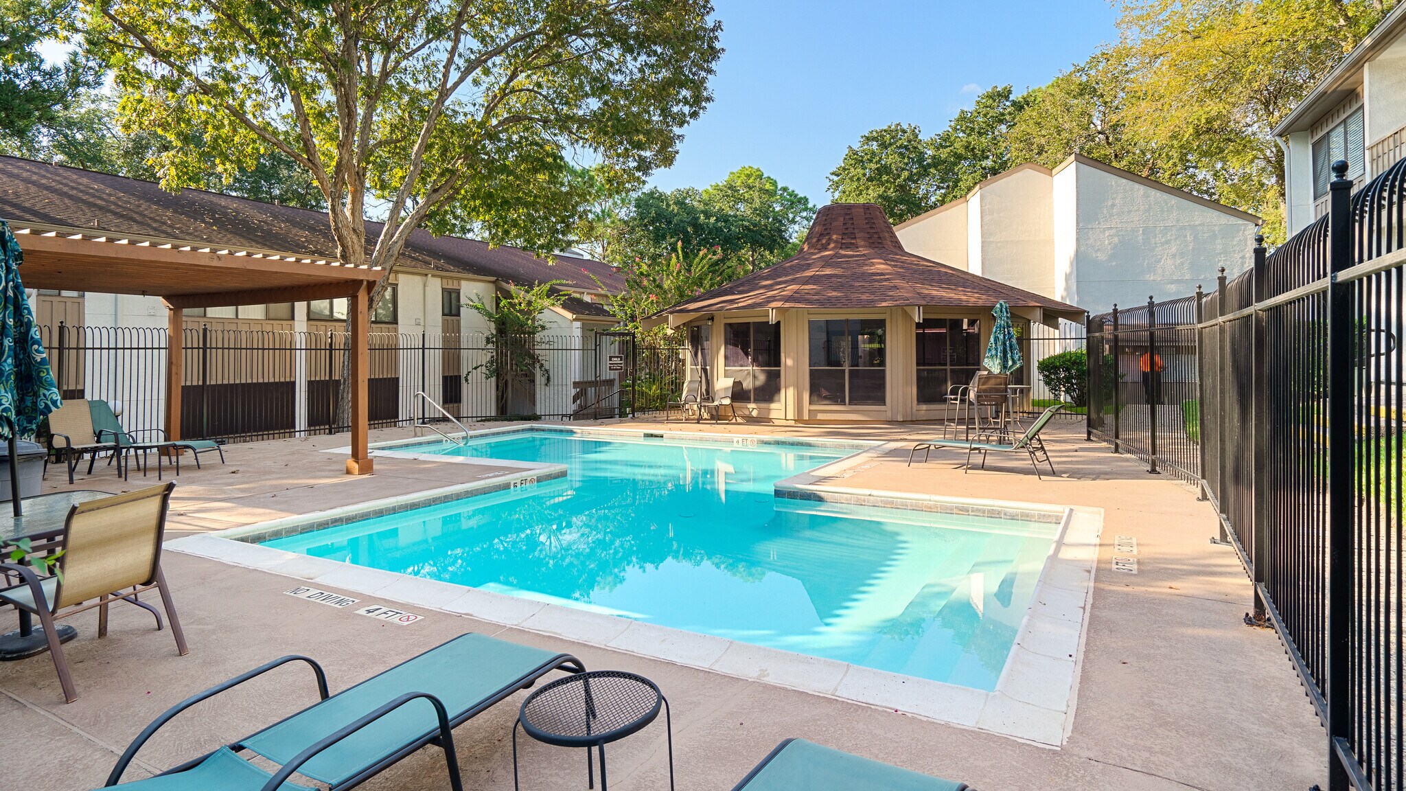 Marina Vista complex pool - 12100 Melville Dr