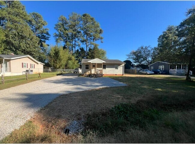 Building Photo - 222 Weston Rd