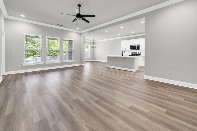 Building Photo - 4603 Jayhawk Dr