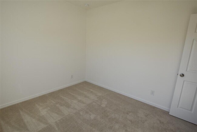 Building Photo - 173 Luxmore Rd