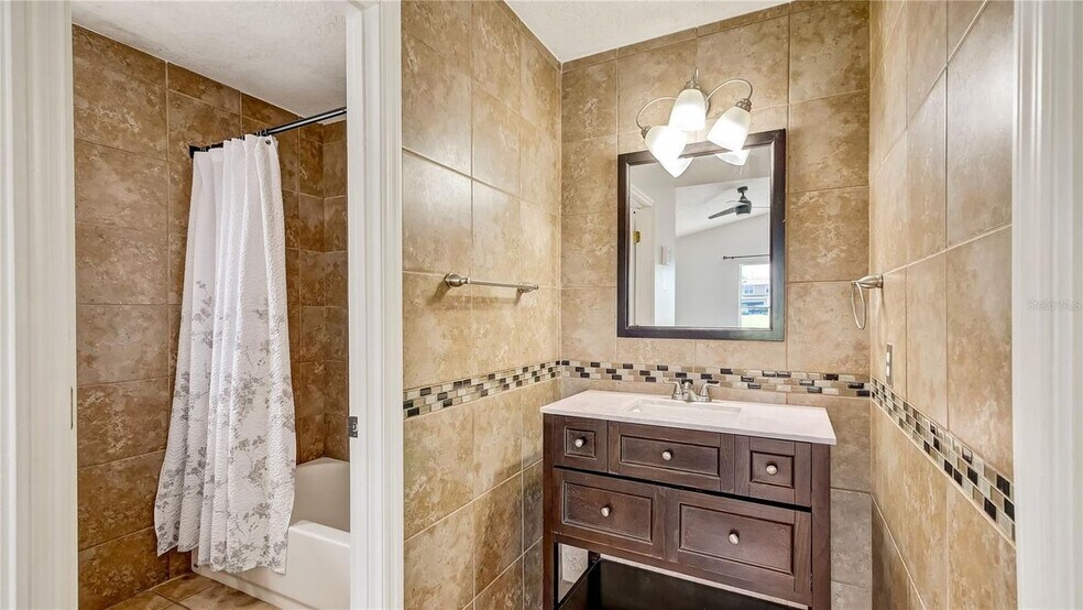 Building Photo - 1445 Sophie Way