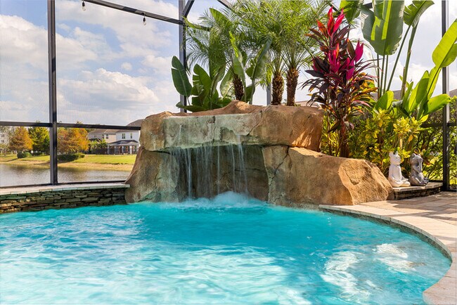 Building Photo - Waterfront Lake Nona Pool Home