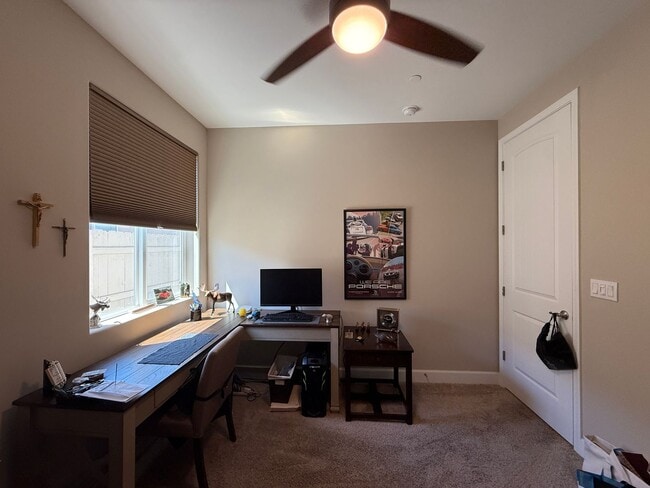 Building Photo - Beautiful Newer Meadows at Rice Ranch Sing...