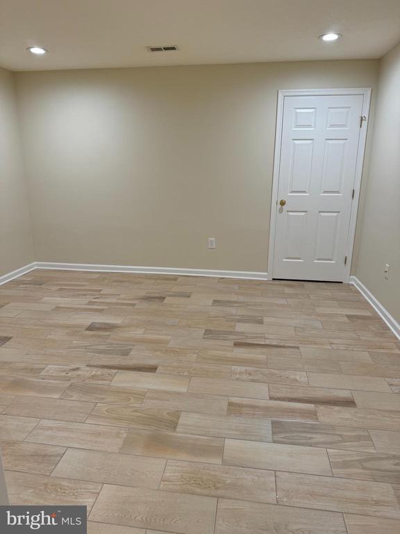 Building Photo - 2429 Knapps Way