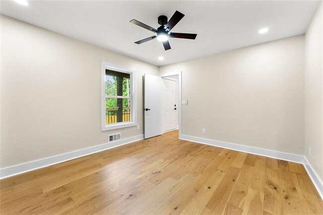 Building Photo - 4043 Chedworth Way