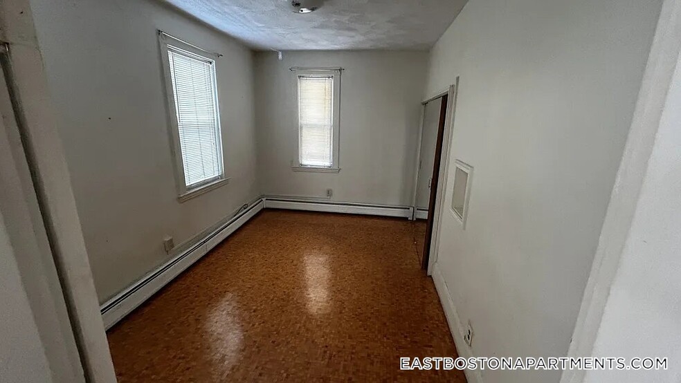 Building Photo - 108 Orleans St