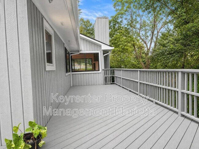 Building Photo - 150 Hitching Post Ct SE