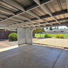 Building Photo - 102 Lassen Cir