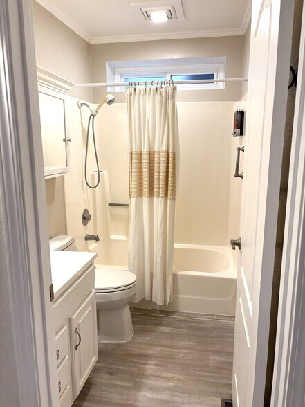 Bathroom off Hallway - 1340 Hospital Rd