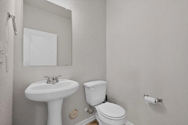 Building Photo - 6317 Marsh Ln