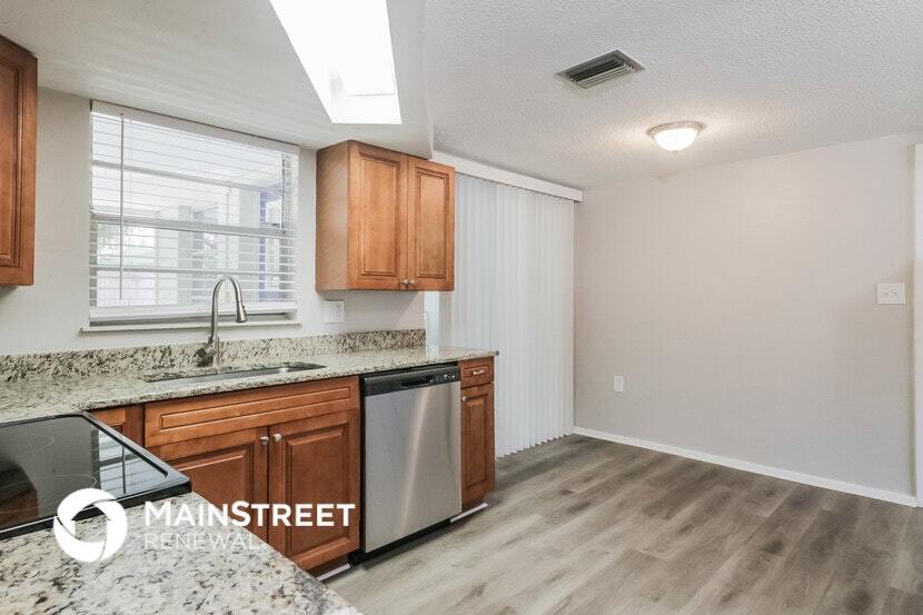 Building Photo - 7224 Parrot Dr