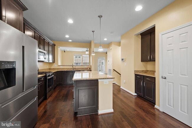 Building Photo - 306 Paladium Ct