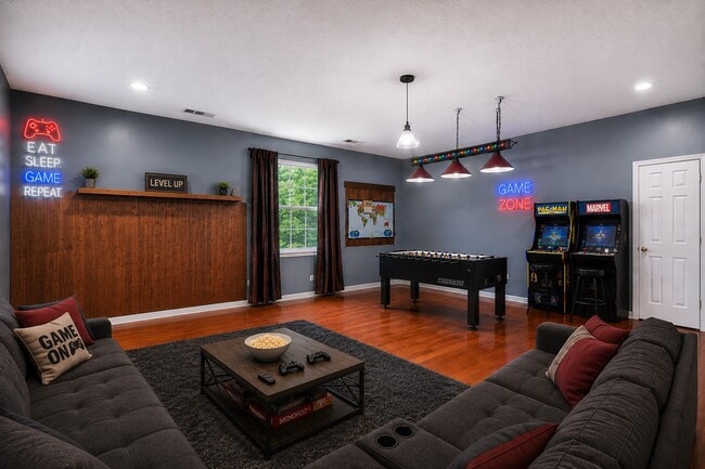Building Photo - 23707 Hackberry Dr