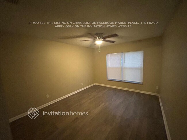 Building Photo - 234 Regal Park Dr