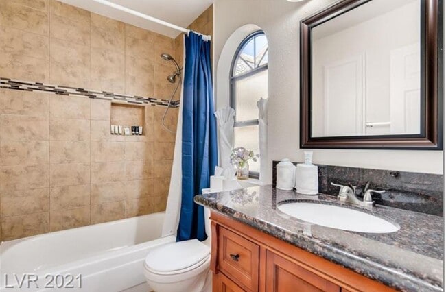 Building Photo - 8129 Spur Ct