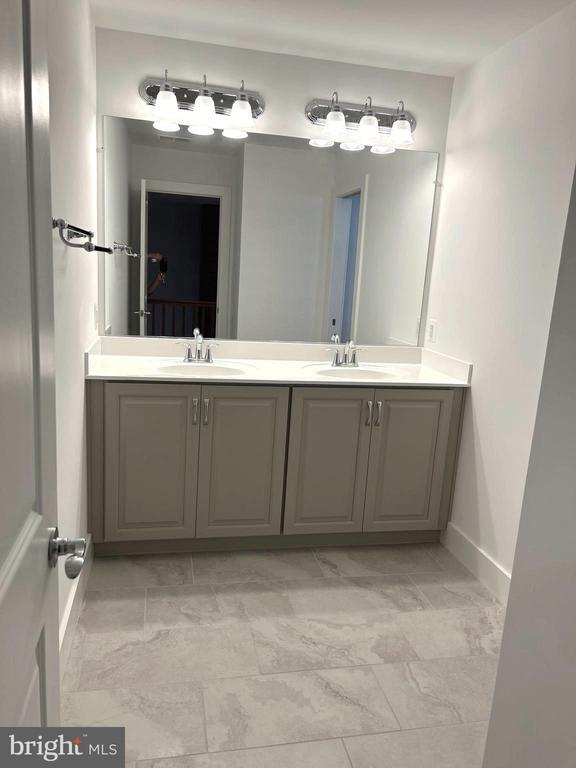 Building Photo - 8708 Southrun Ct