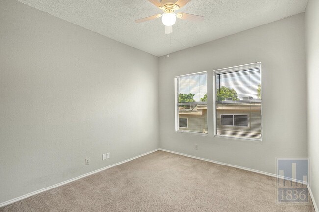 Building Photo - 2804 Rio Grande St