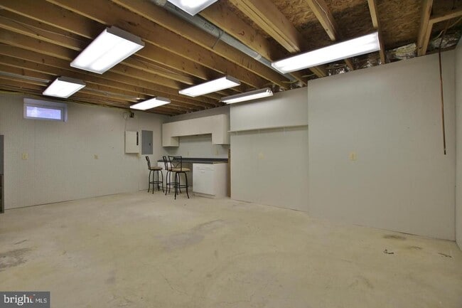 Building Photo - 15417 Duckling Pl
