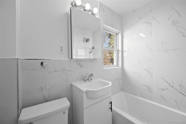 Building Photo - 50 Rogers St