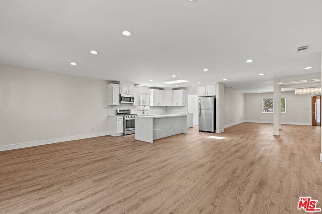 Building Photo - 17332 Bullock St