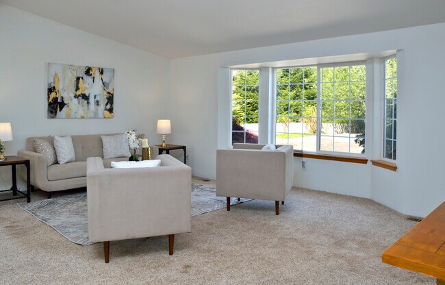 Building Photo - 13315 Lost Lake Rd