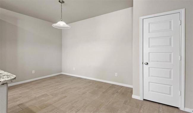 Building Photo - 7349 Hinsdale Dr