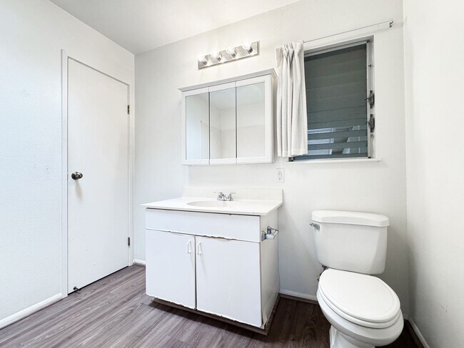 Building Photo - Pet-Friendly Single Family Home Blocks from Kailua Beach