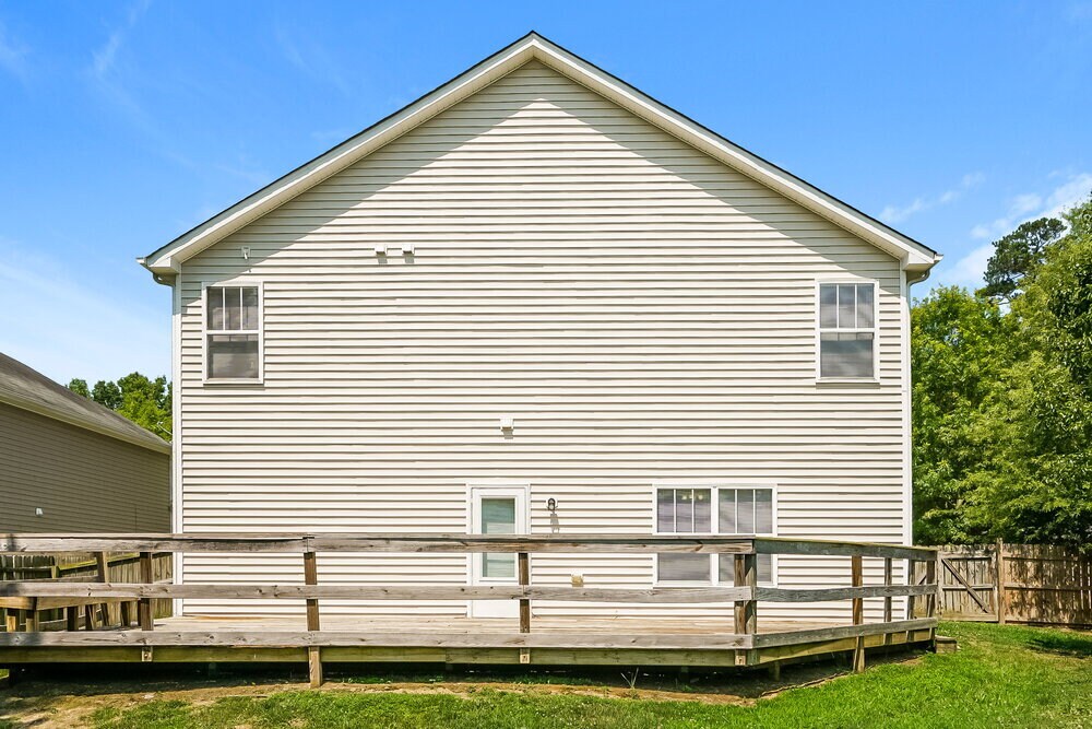Building Photo - 3628 Pinkham Way