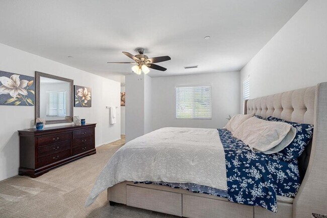 Building Photo - NEWER 3BD/2.5BA Home in desired Main Ranch Development in El Cajon!