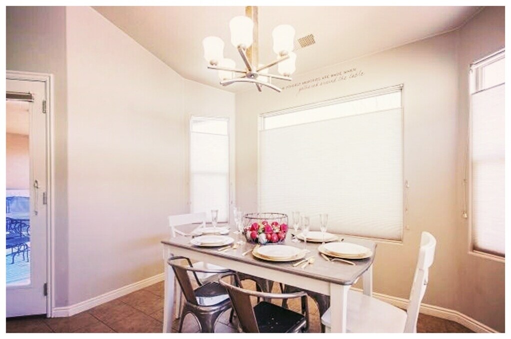 Building Photo - 328 S 300 W