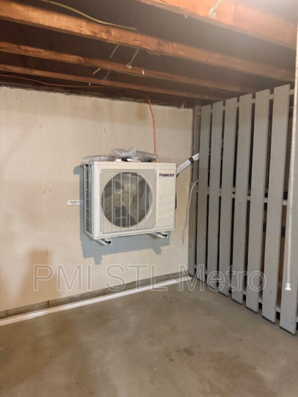 Building Photo - 329 Eichelberger St