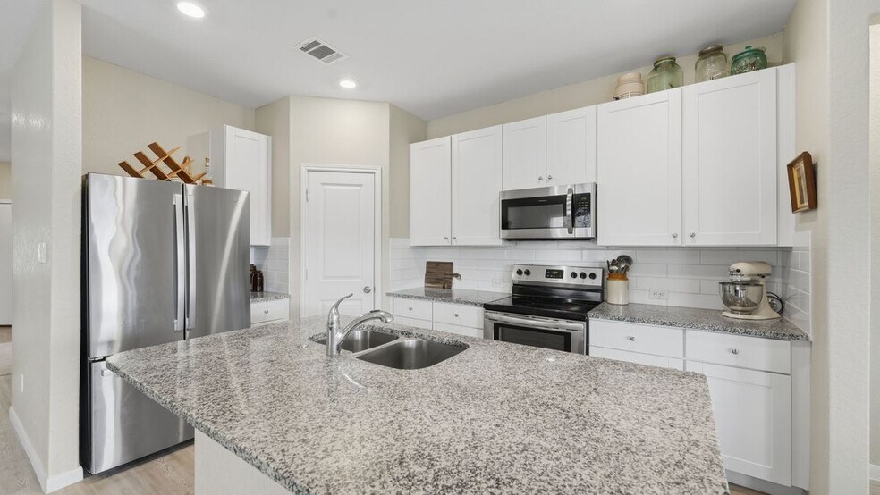 Building Photo - 2717 San Martin Ln