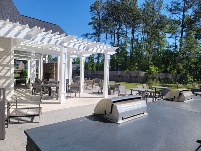 Building Photo - Like New 3 Bedroom Home with Garage For Rent in Henrico