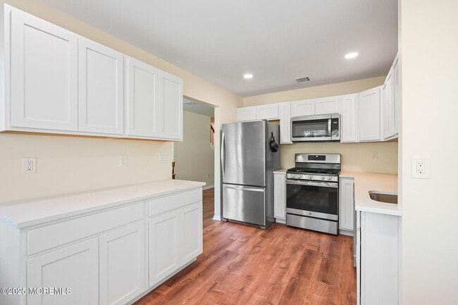 Building Photo - 36 Stirrup Ct